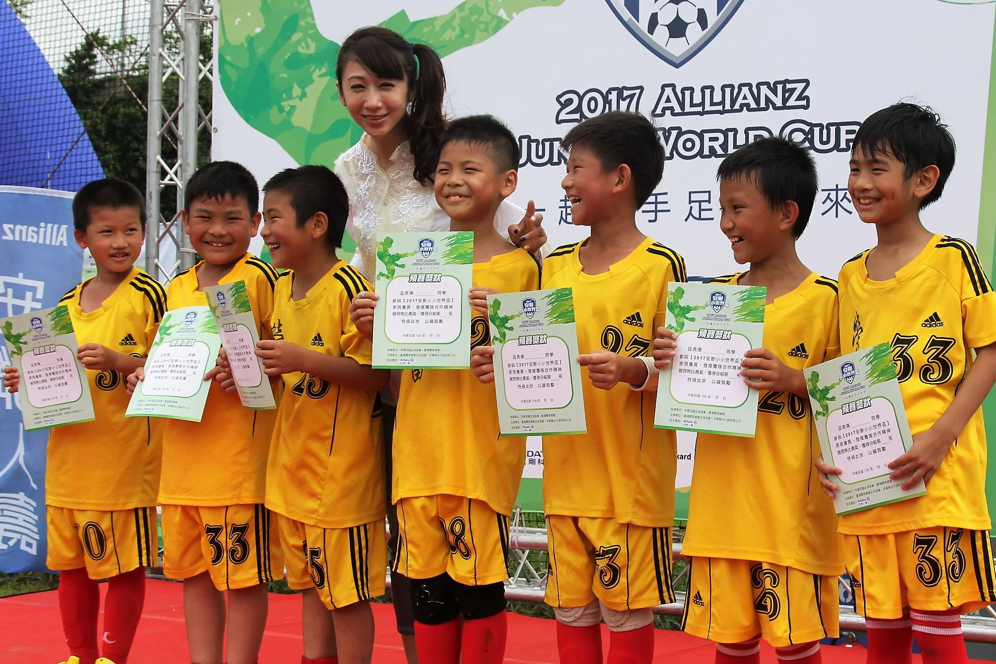 《安聯小小世界盃》推動基層足球有成果 迷你足球協會理事長許淑華開心