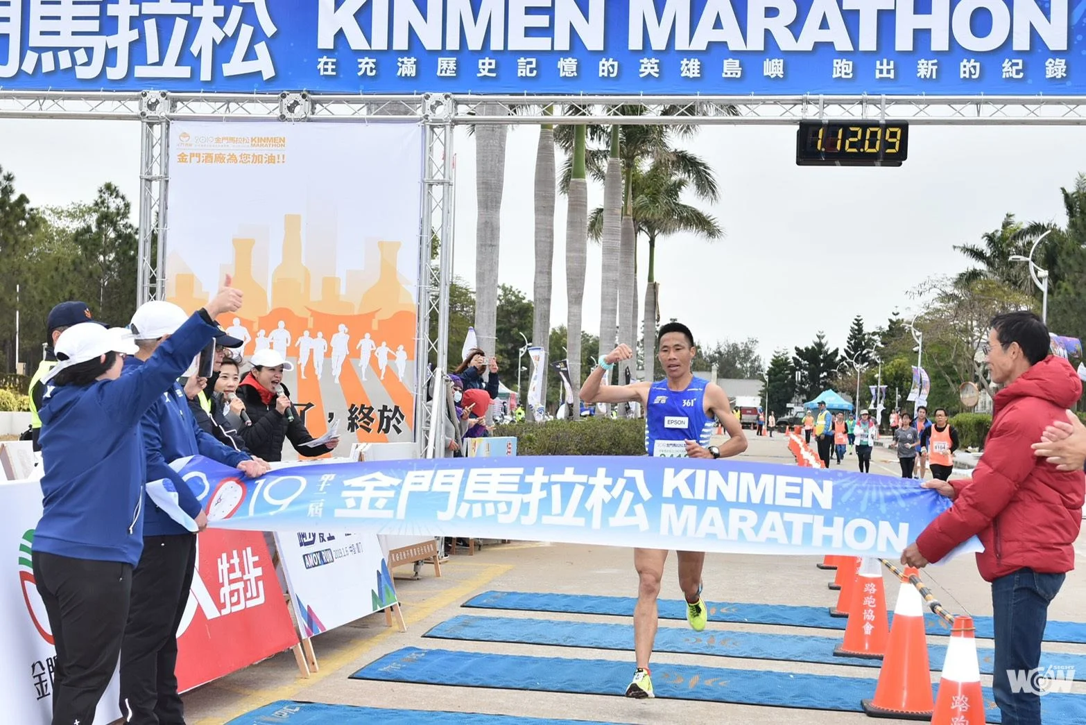 《路跑》何盡平與傷共存 返鄉奪金門半馬王座