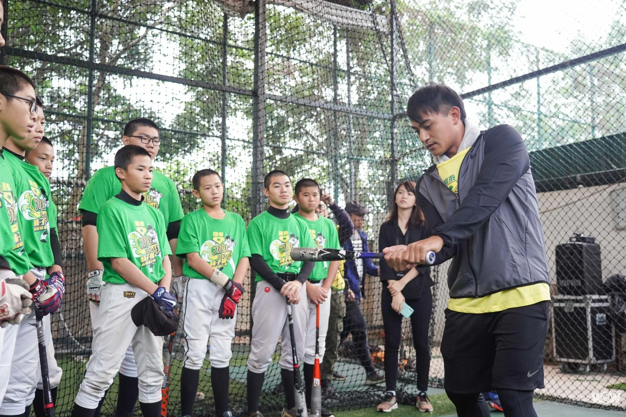 《棒球》林子偉前進新竹成德中學指導 校友林凱威、陳聖平任訓練營助教