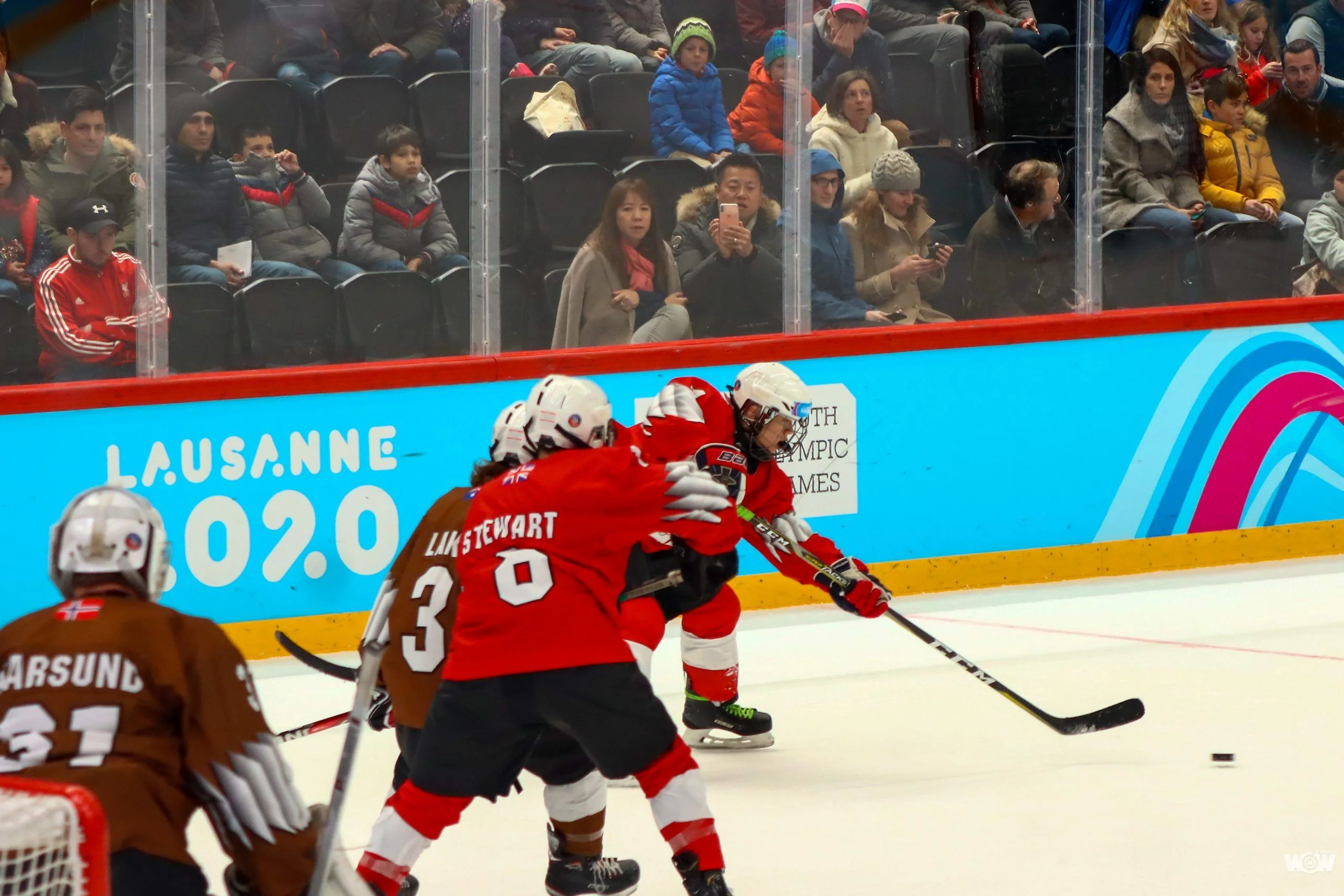 《冬青奧》爸媽到場加油 中華冰球小將林威宇帥氣破門