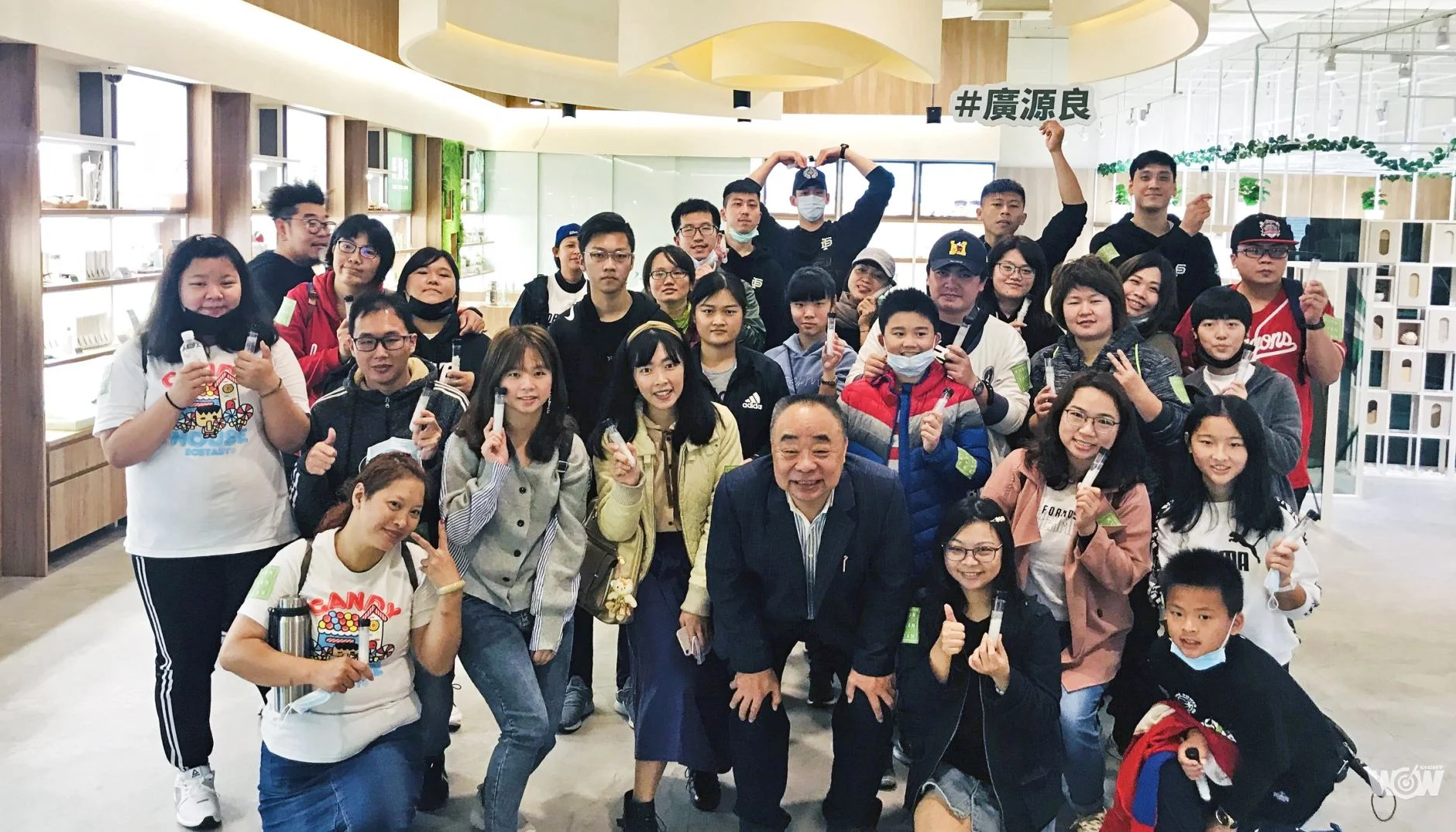 《籃球》參觀保養品牌廣源良 少俠田壘突然洗臉引來圍觀