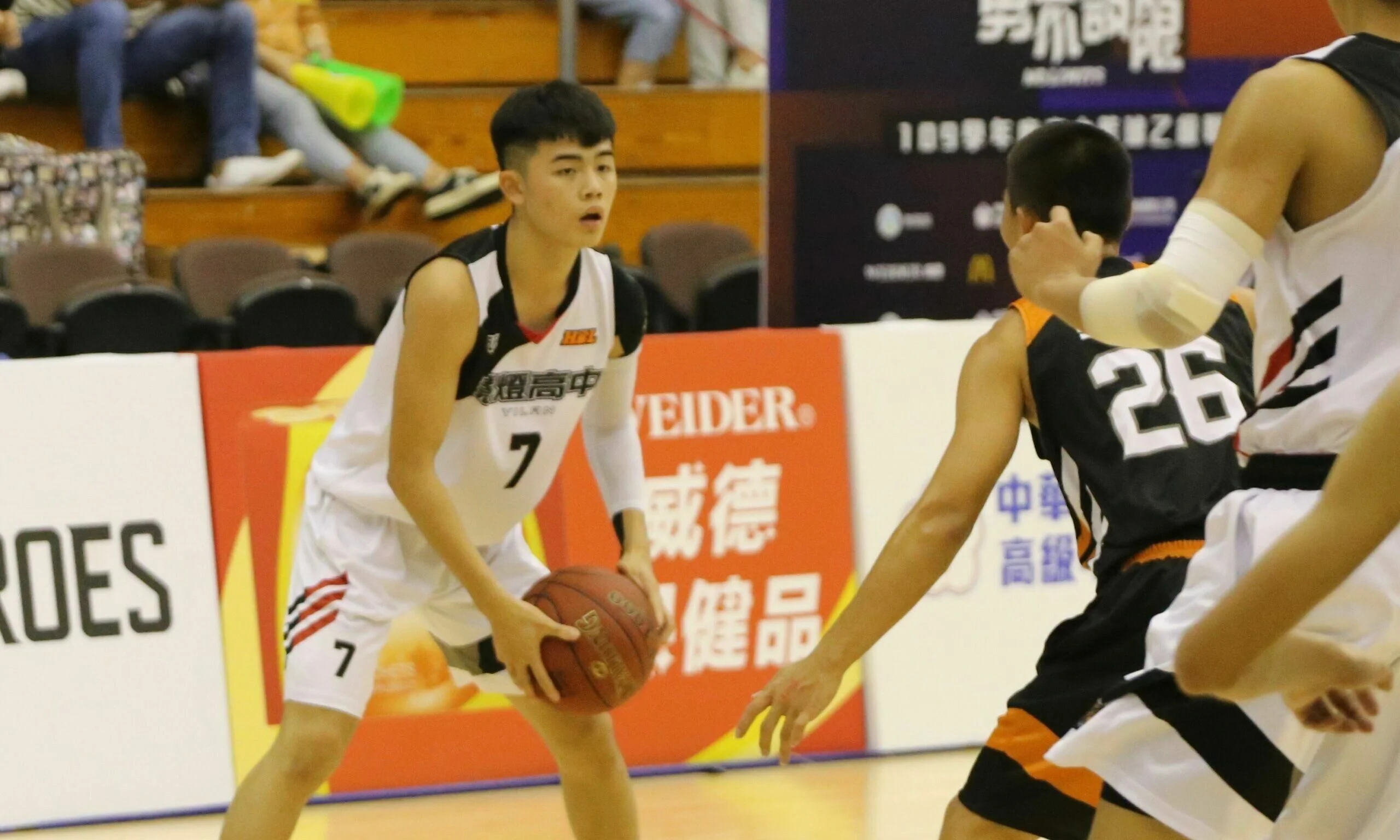 《HBL》慧燈隊史首冠差一步　球員來勢洶洶盼把教練剃光頭