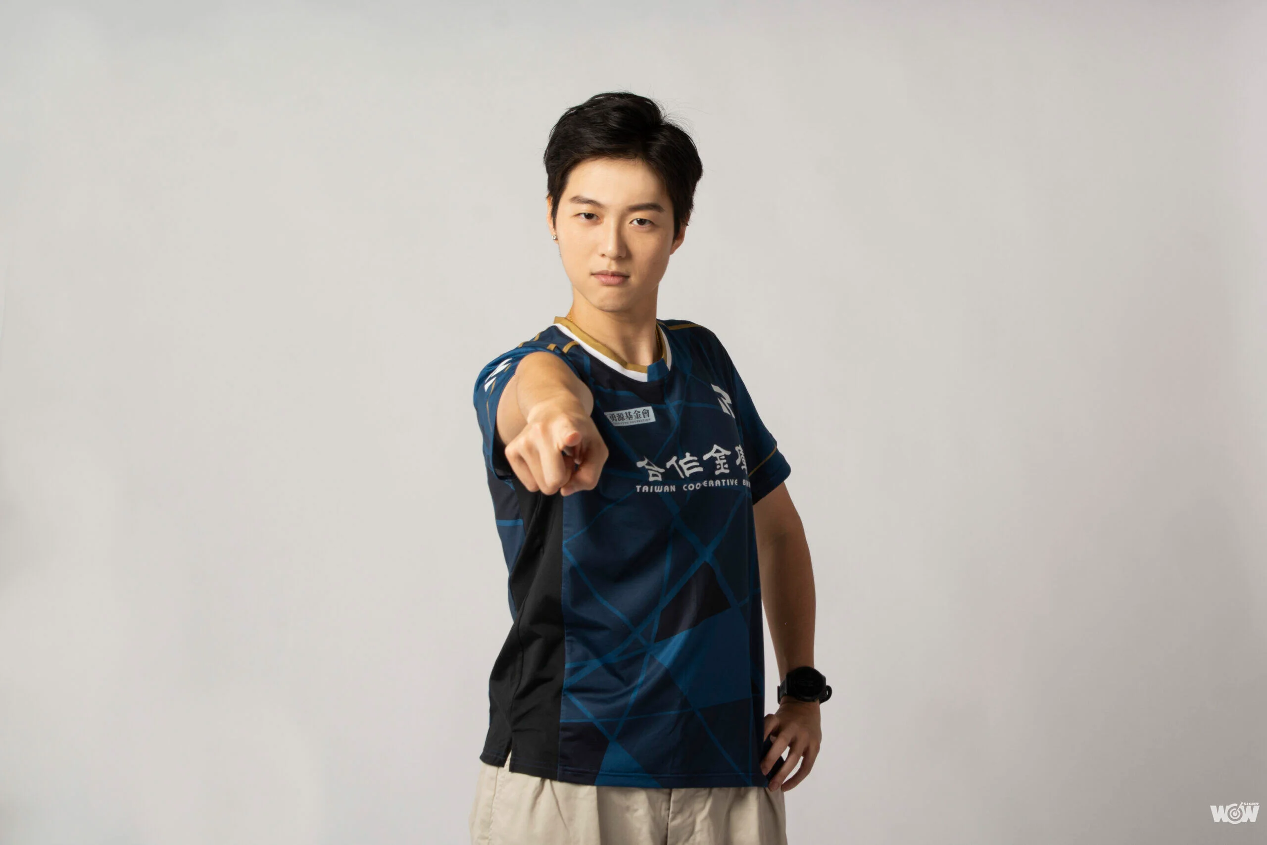 《羽球》居家防疫身體不停歇 白馭珀與藝人祖雄相互點名每日動起來