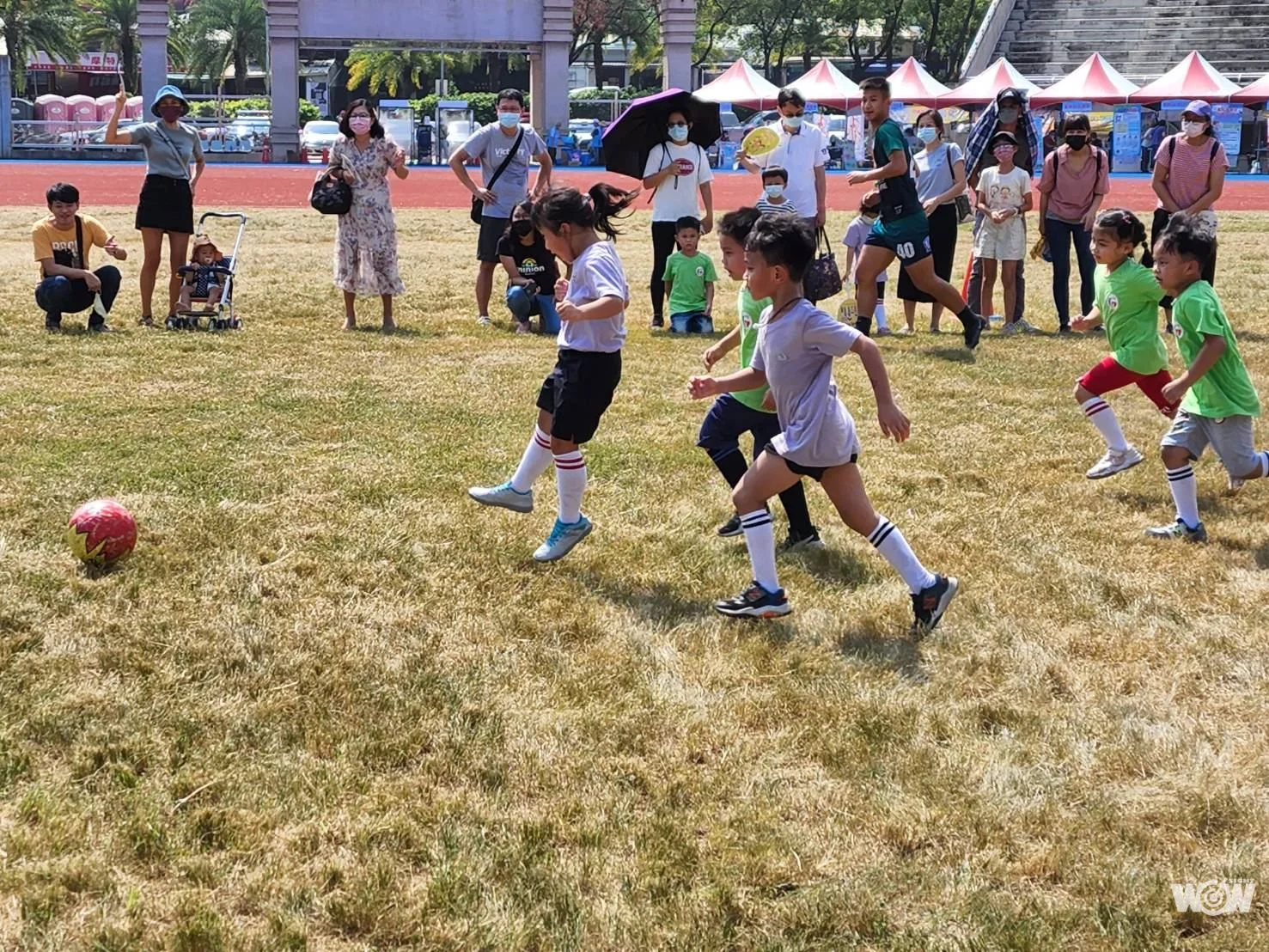 《足球》璉紅盃五人制幼兒足球錦標賽南投開踢 見證南投足球沙漠變綠洲