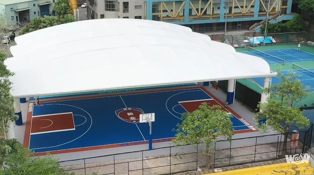 《籃球》泰山體育園區戶外籃球場升級 大型天幕街頭塗鴉風 今起開放鬥牛