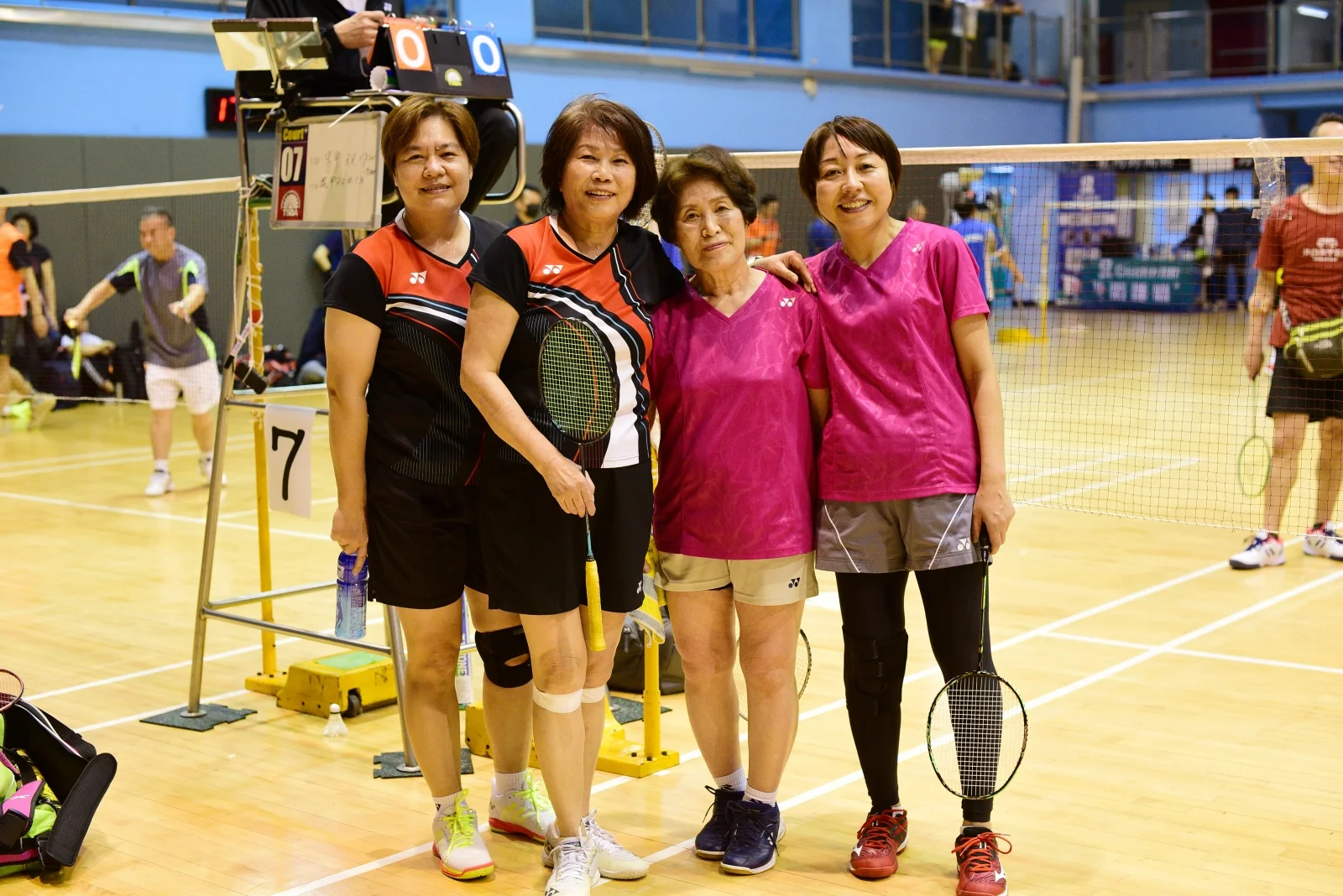 《羽球》清晨盃熱鬧開打 各國選手享受「以球會友」的樂趣