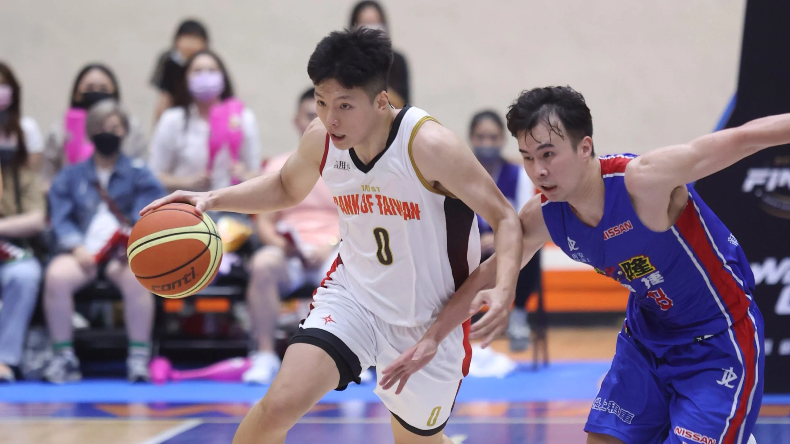 《籃球》簡家暐下半場轟20分 台銀擊退裕隆明天決一死戰