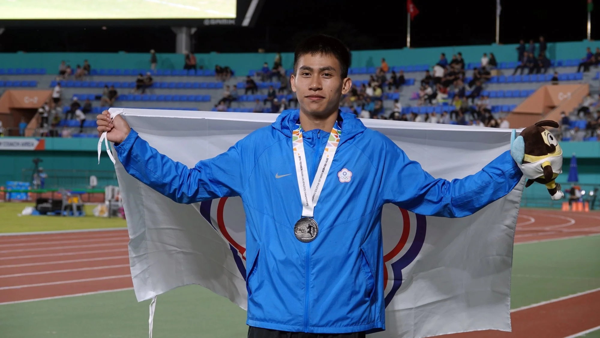 《田徑》後段加速衝出亞青100公尺銀牌 林柏勳開心不起來