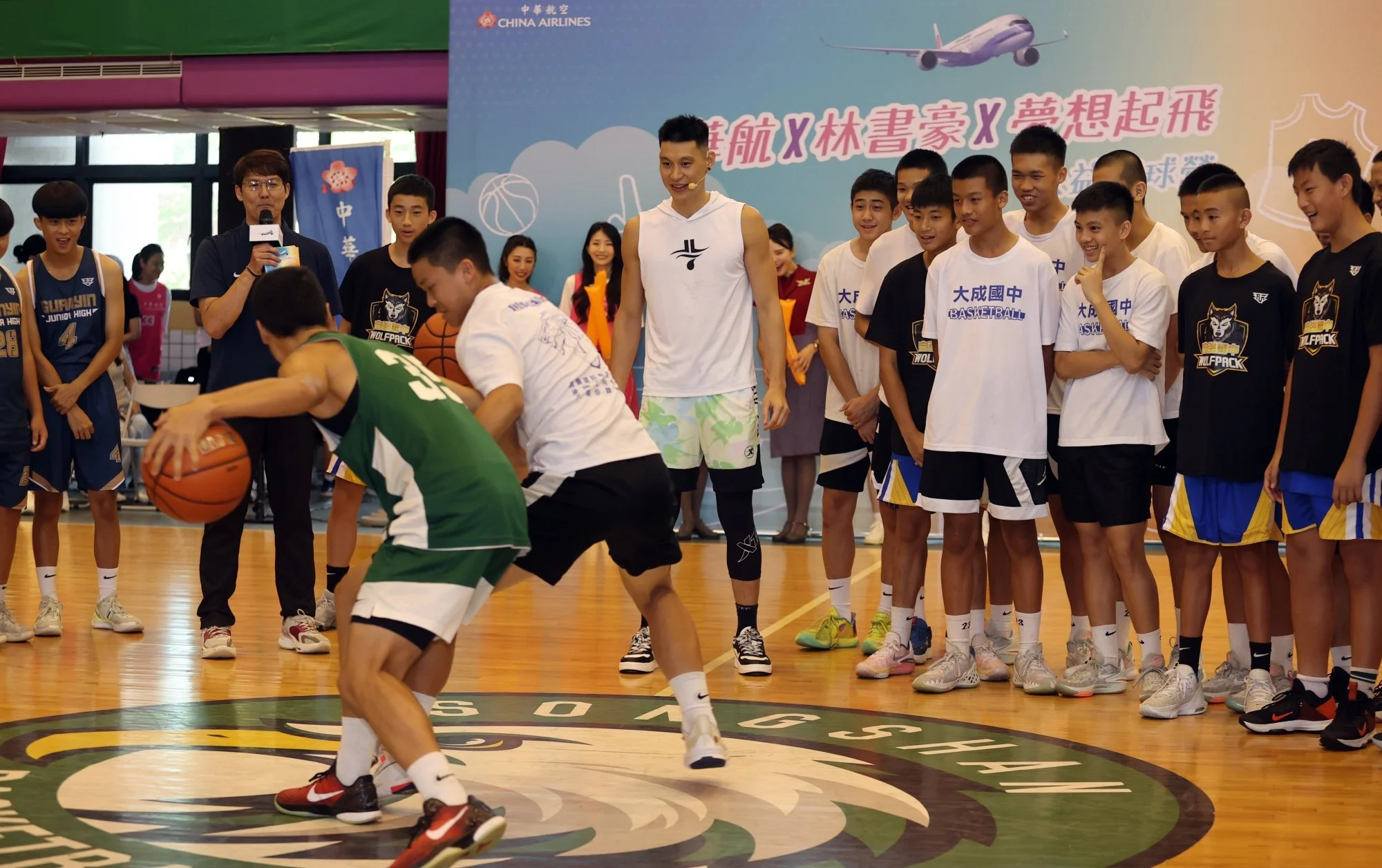 《籃球》林書豪返台做公益 下一步打更有意義的籃球