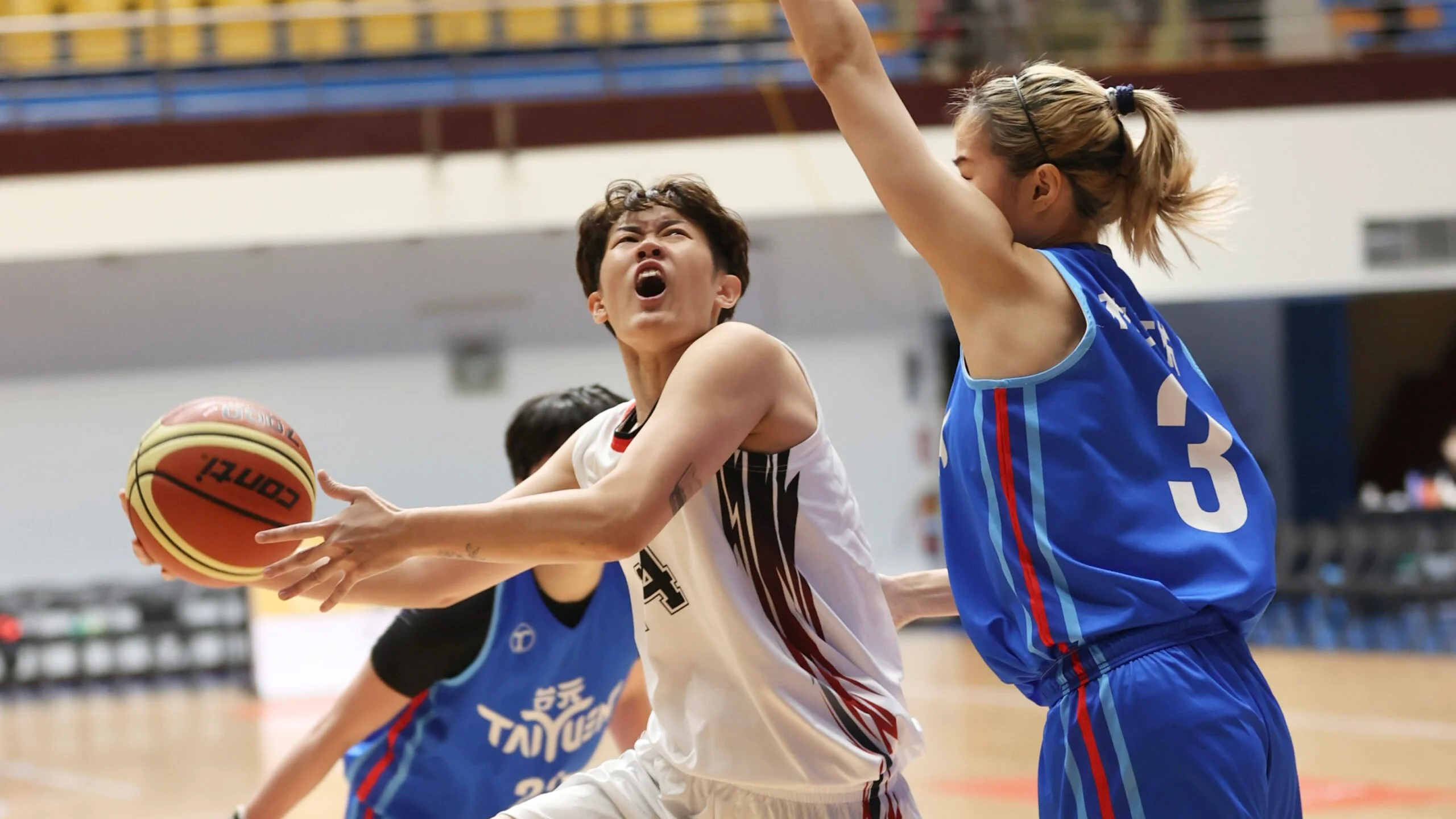 《籃球》陳薇安關鍵罰球助國泰取勝 裕隆布蘭登42分寫新紀錄