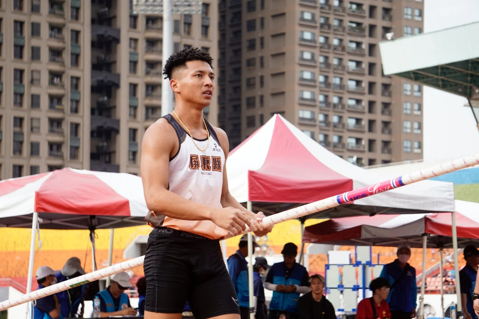 《田徑》年初美國行獲益良多 林志成撐竿跳展望5公尺50