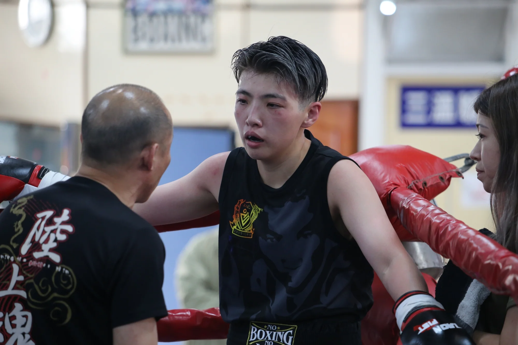 《IRON FIST拳擊賽》泰拳后轉戰拳擊挑戰奧運 歐盈盈高齡逐夢不留遺憾