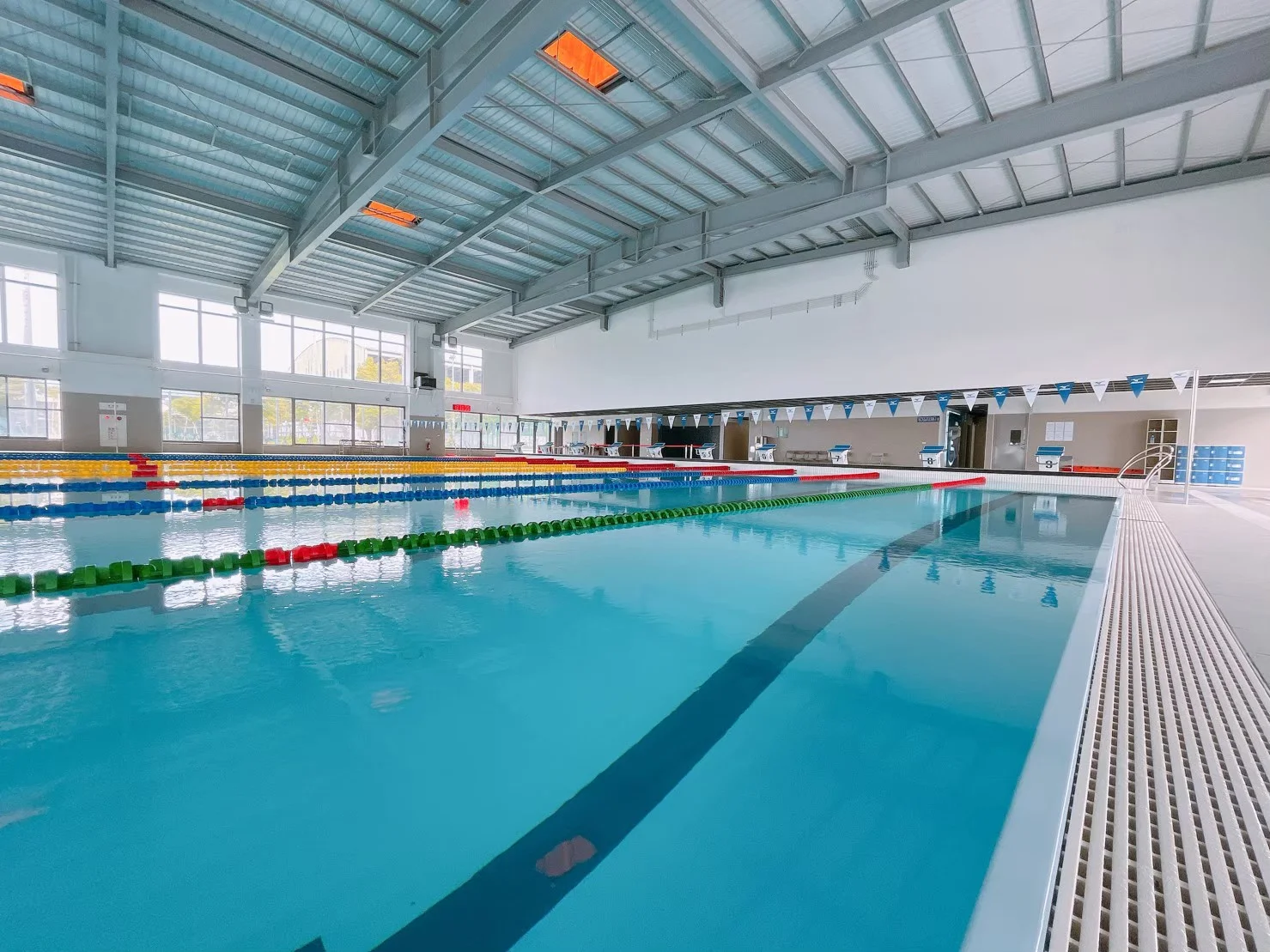 《體壇》臺中市游泳訓練中心 提倡冬季運動新生活 12/1-12/8泳池單次入場免費