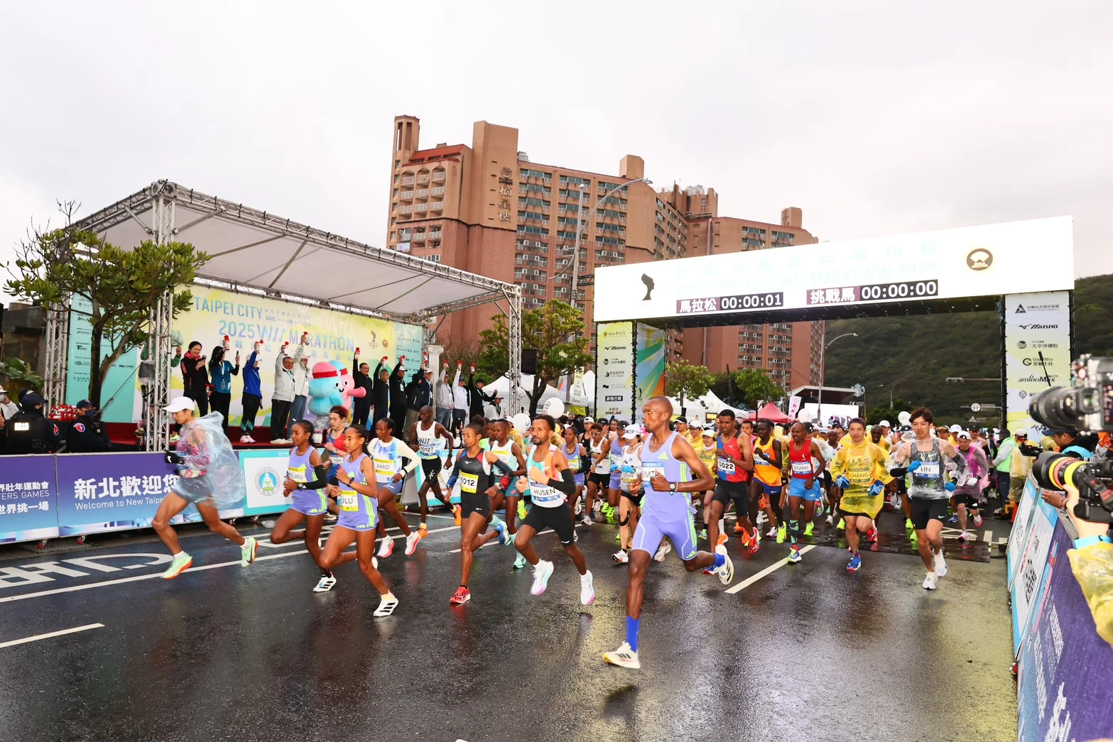 《路跑》Ｍulu Gadise刷新萬金石馬拉松女子大會紀錄 國內男子組冠軍周庭印連霸  女子組李佳玫摘下后冠