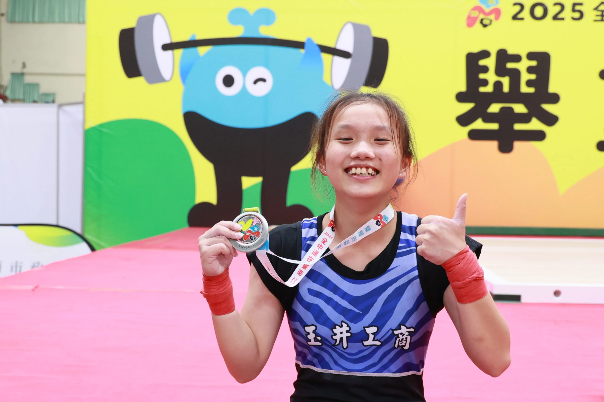 《全中運》何盈禕高中初登板「意外」搶下銀牌  教練陳涵彤加持：「未來會是她的」