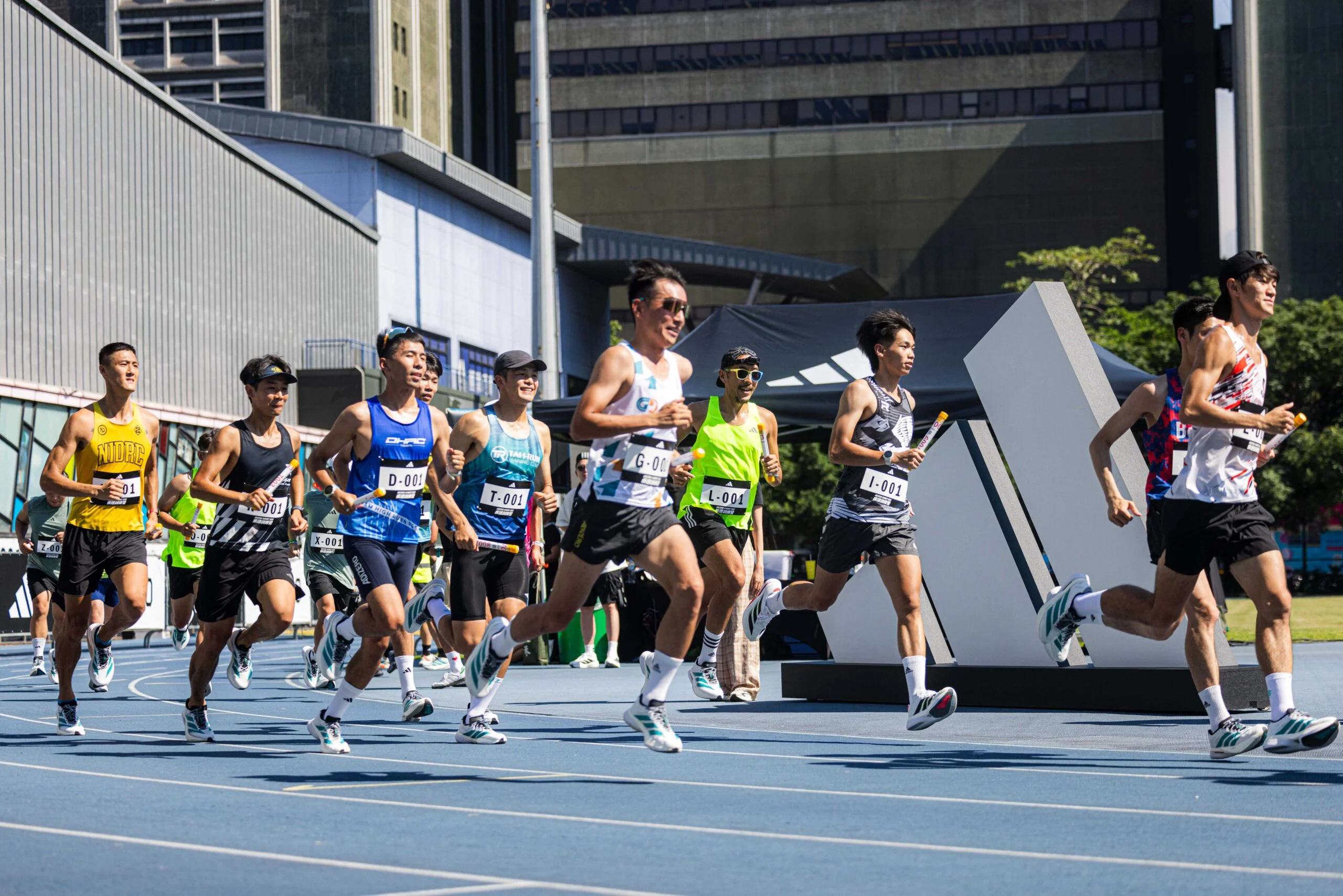 《看裝備》adidas最強競速訓練跑鞋ADIZERO BOSTON 13升級登台 首度攜手十大跑班盛大舉辦《ADIZERO SUMMIT 疾速訓練營》
