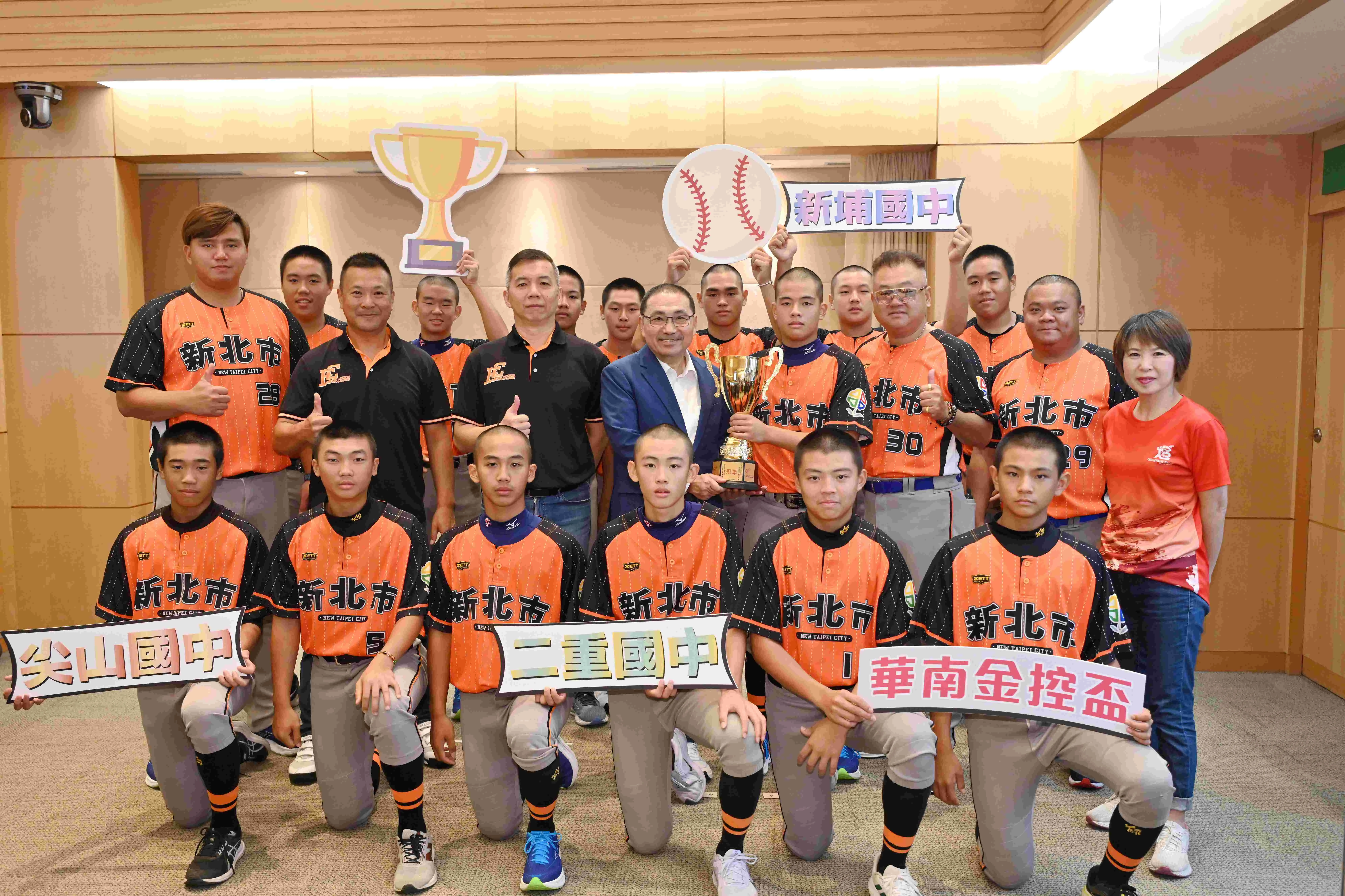 《棒球》新北青少棒火力全開 114年華南金控盃連霸成功