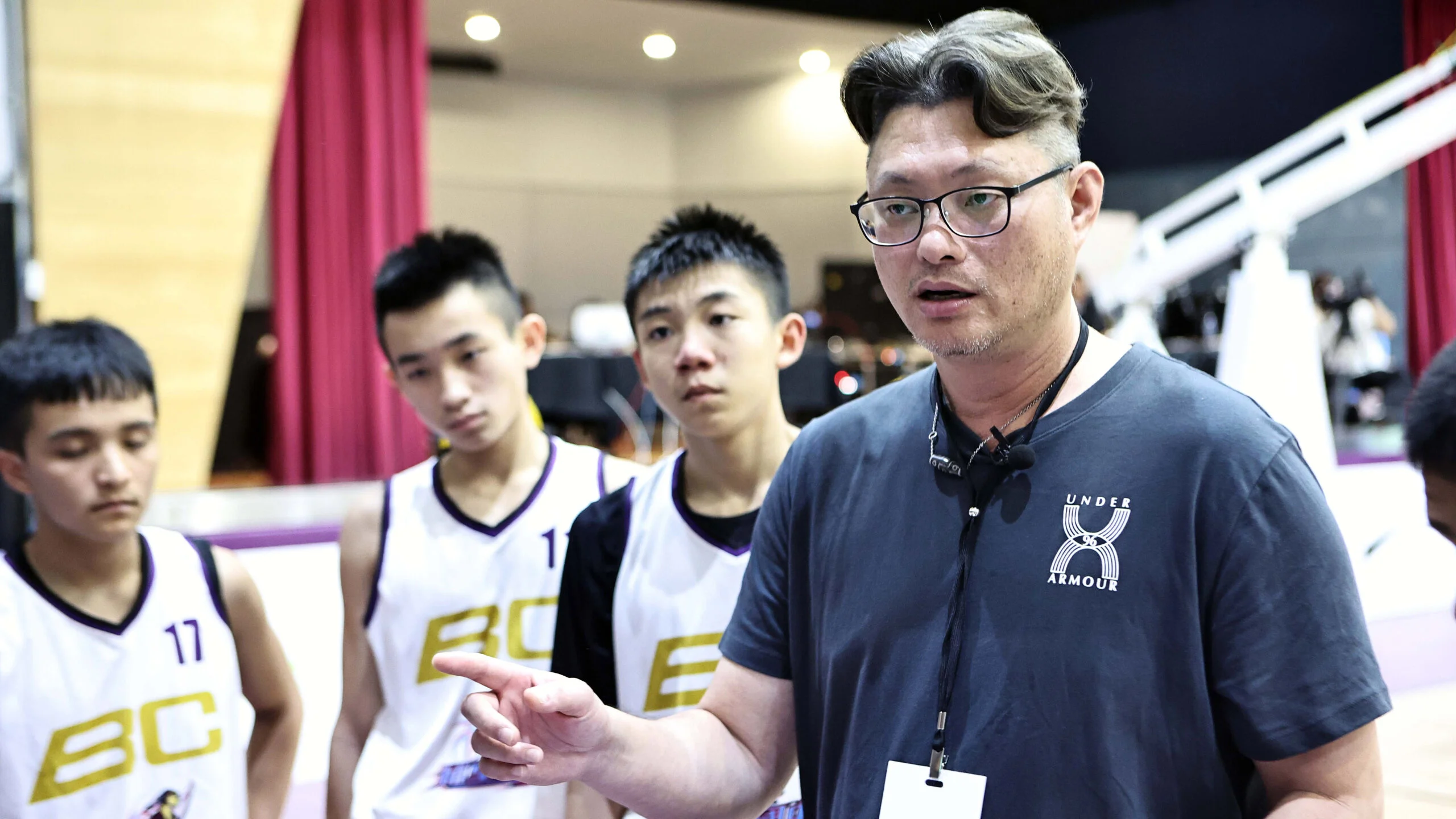 《籃球》重新建構系統的一個暑假 石偉廣要找回埔里國中剽悍球風