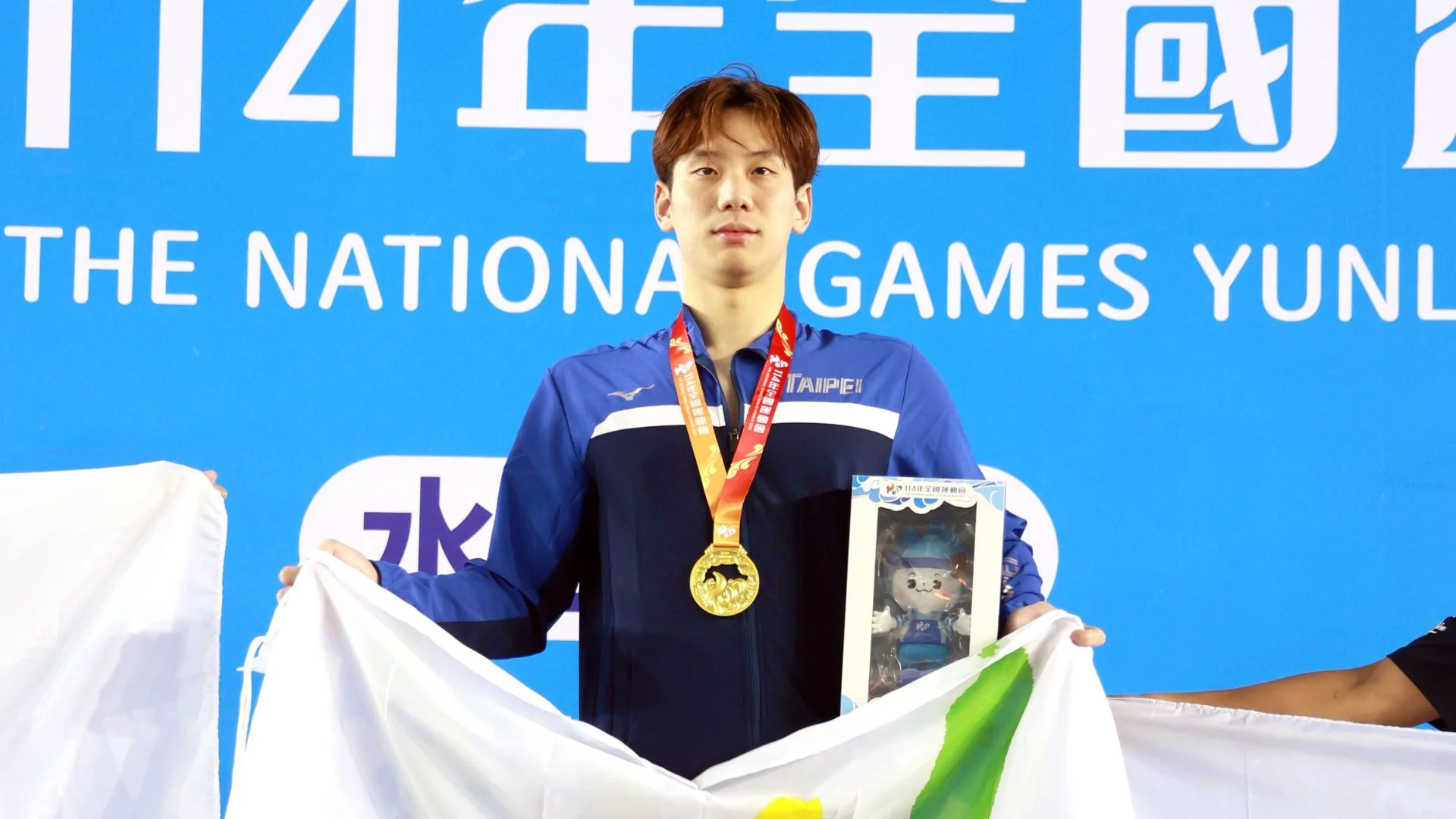 《游泳》努力適應研究生新身分 王冠閎100蝶、800自先拿1金1銀