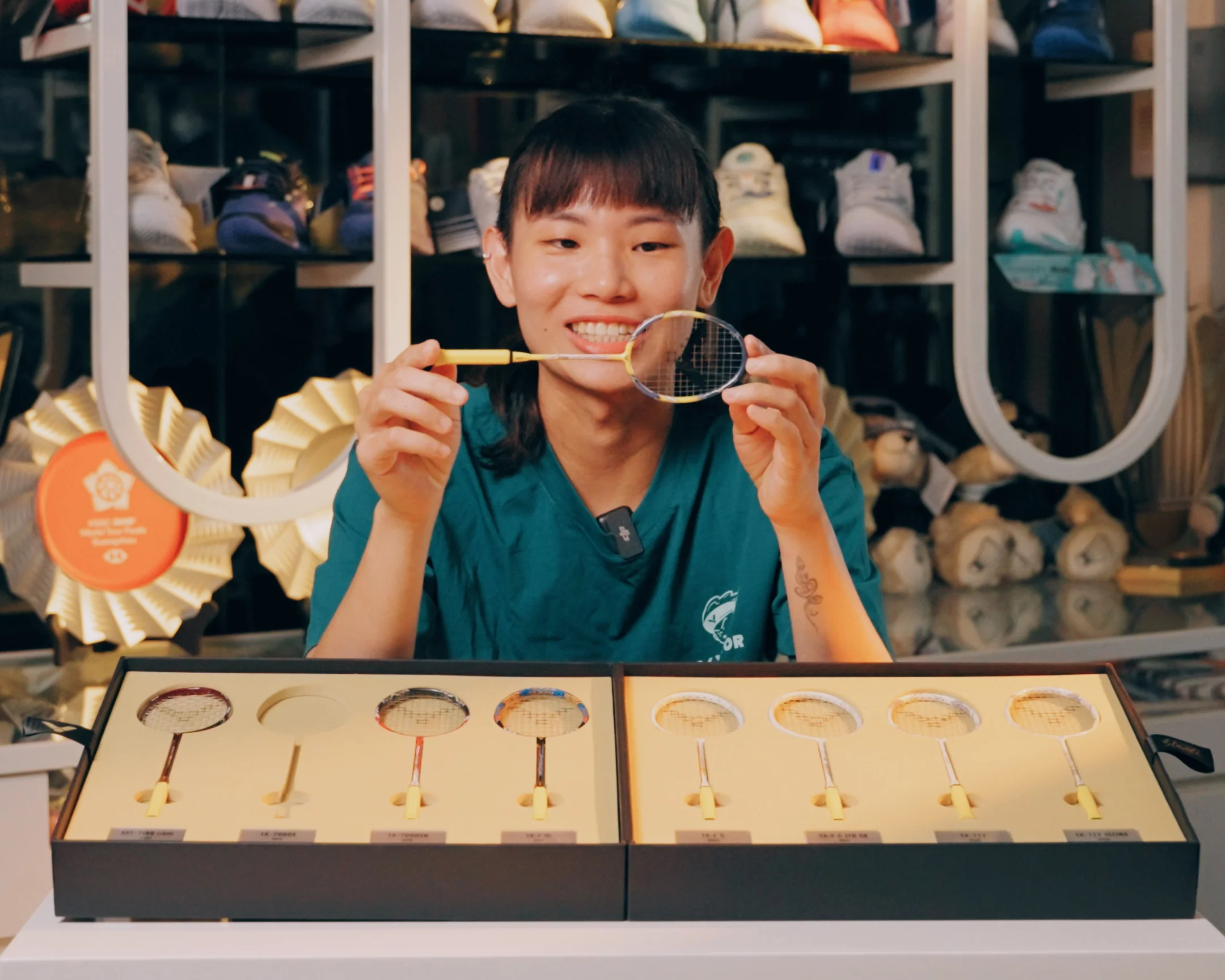 《看裝備》全球限量2140組 戴資穎歷代戰拍迷你收藏組 精緻復刻小戴經典戰拍 致敬球后榮耀時刻