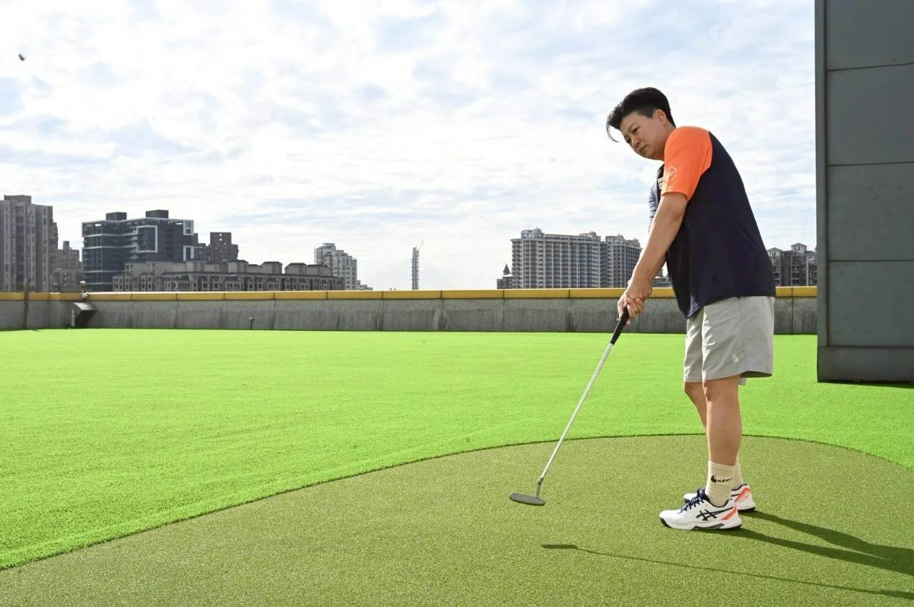 《體壇》全臺首座國民運動中心戶外高爾夫推桿場誕生 淡水運動中心回歸全面升級 1/5–1/11試營運全館免費體驗