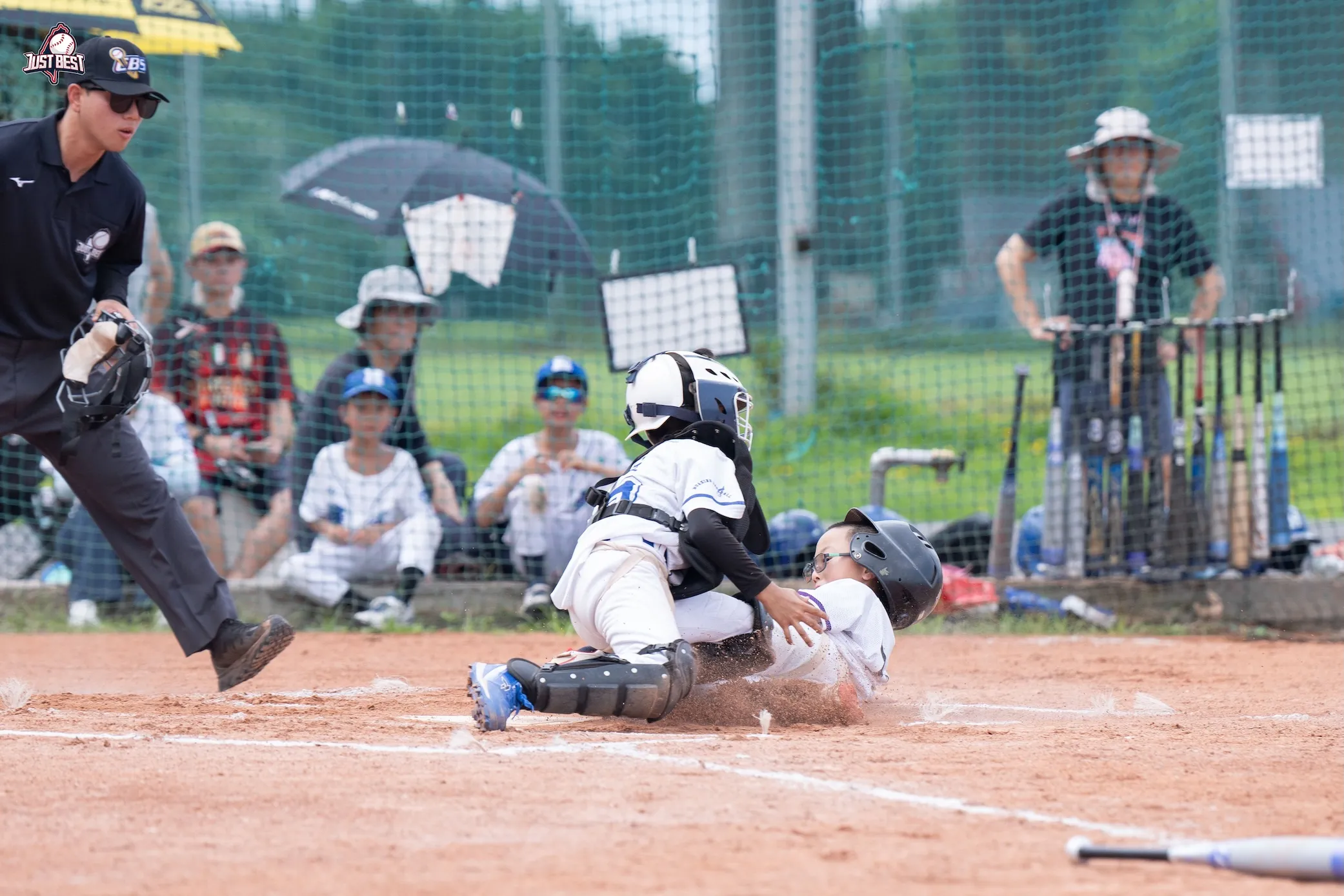 臺北就是棒》開局5分大局奠定勝基！魔法師6比5險勝鬥士家族，華興小學單局海灌10分逆襲擊退魔法師