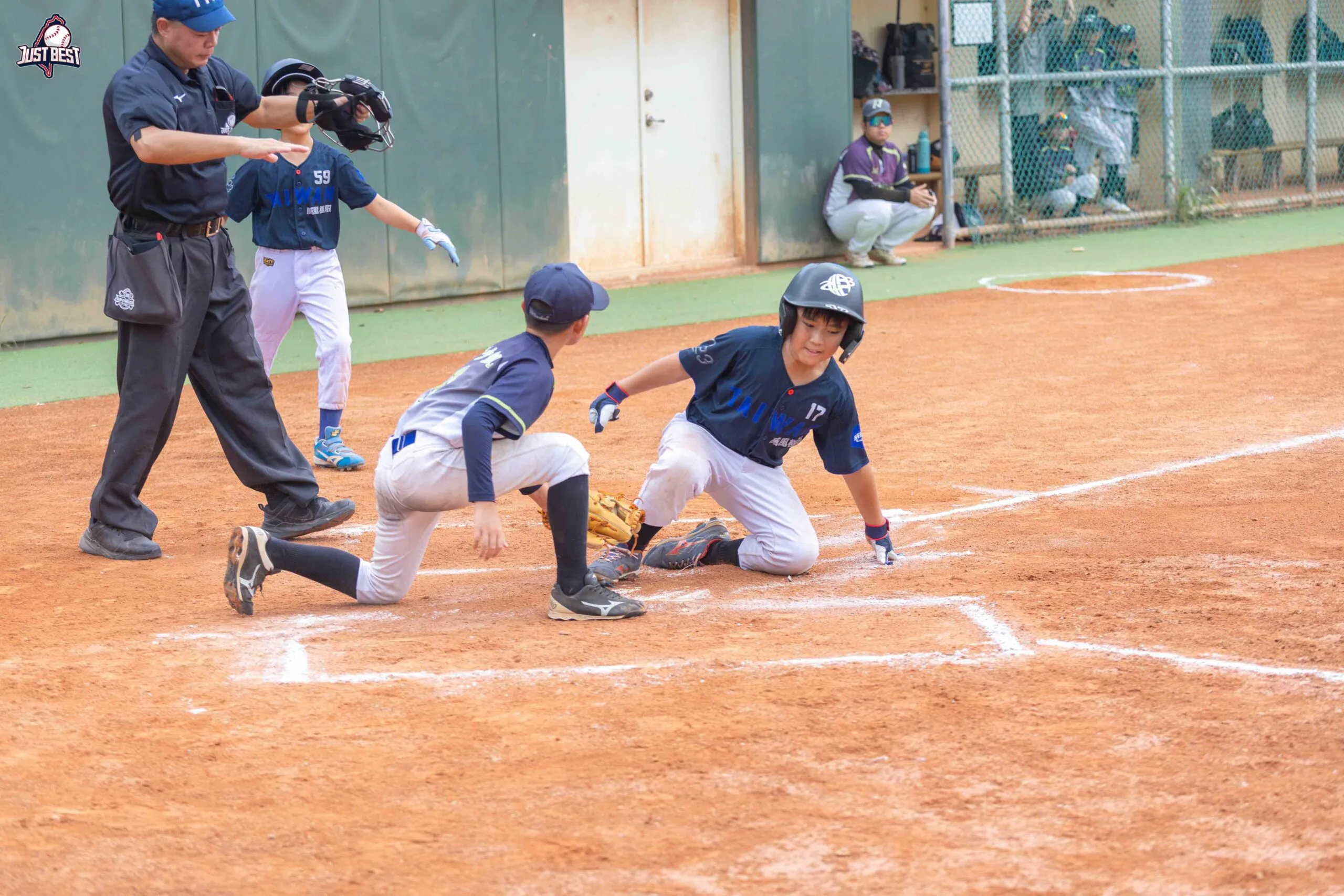 桃園就是棒》新竹小戰士(藍)投打均衡搶下連勝，竹風少年打擊不振苦吞連敗