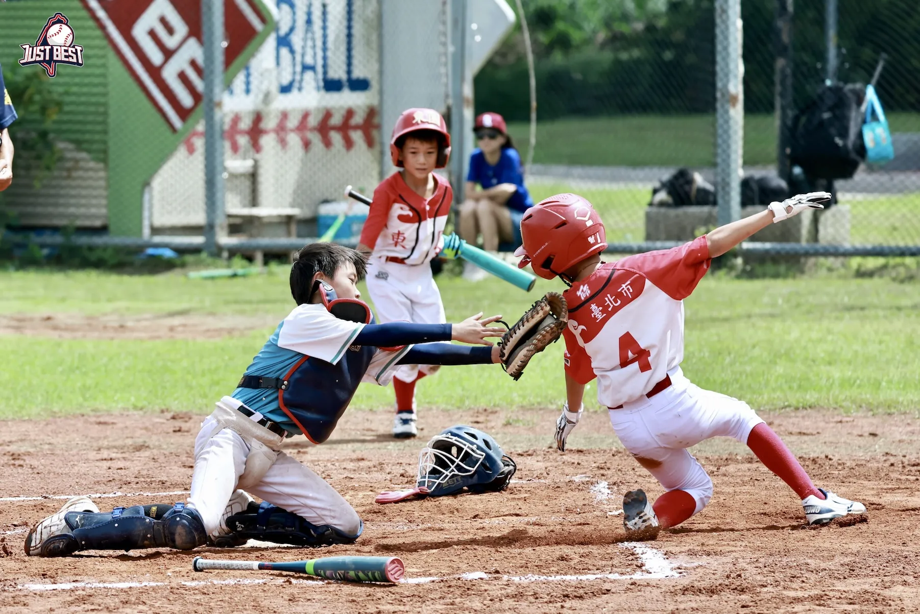 臺北就是棒》東園蒼鷹打線強勢發揮順利收下二連勝，71夢想之翼(大翼)展現宰制擊敗鬥士家族