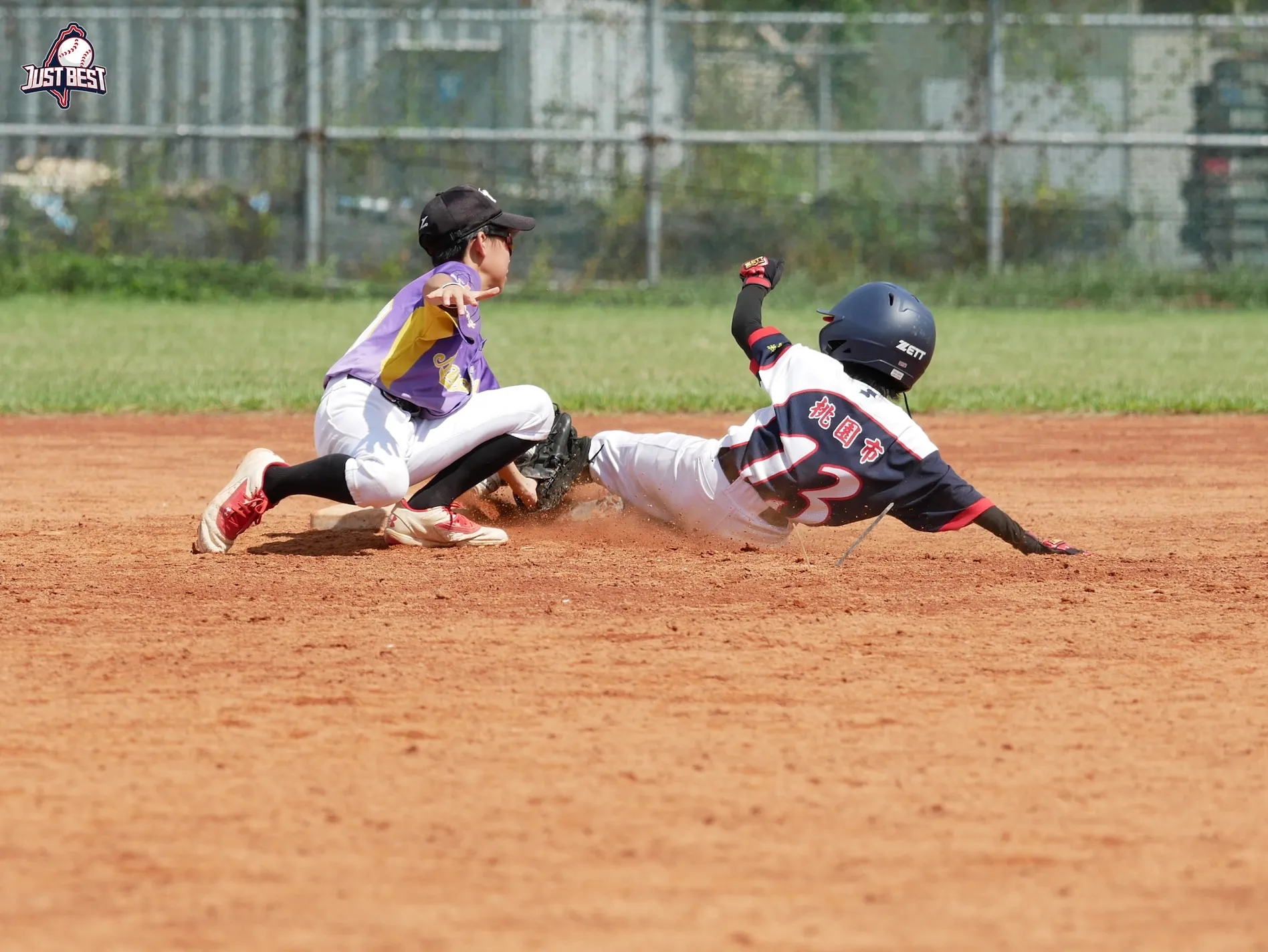 桃園就是棒》開南桃氣小子運氣不佳吞下兩敗，大園國小投打穩定發揮搶下連勝