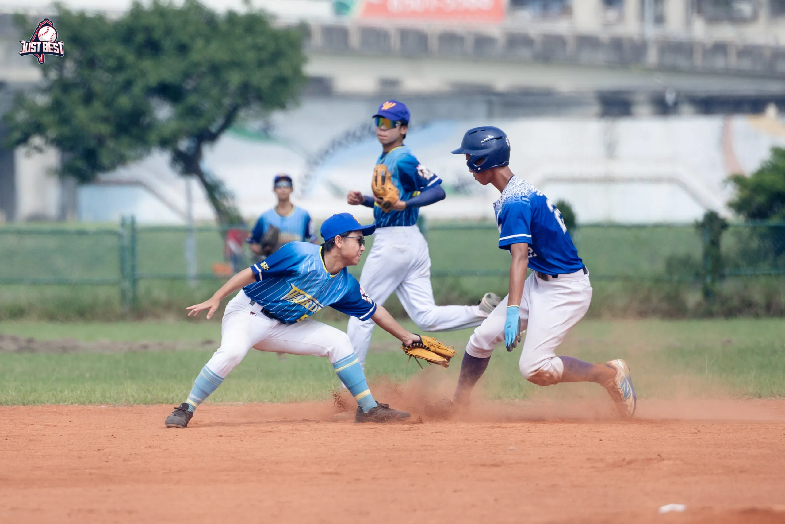 臺北就是棒》親子勇士(藍)大局逆轉野牛男孩 野牛男孩七局大戰險勝和平OB