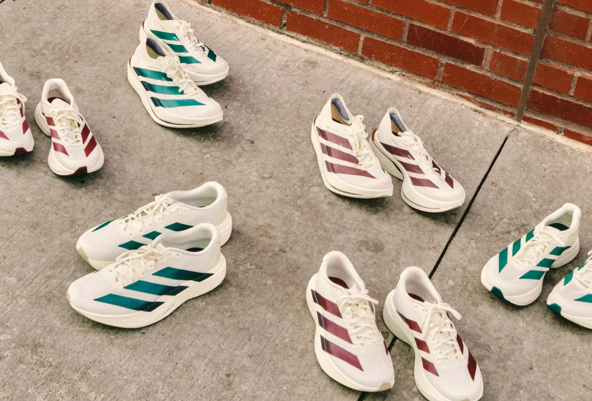 《看裝備》adidas ADIZERO 城市限定系列接力登場 從城市街頭到馬拉松賽道 以芝加哥、紐約城市色彩為靈感 打造限定競速配色